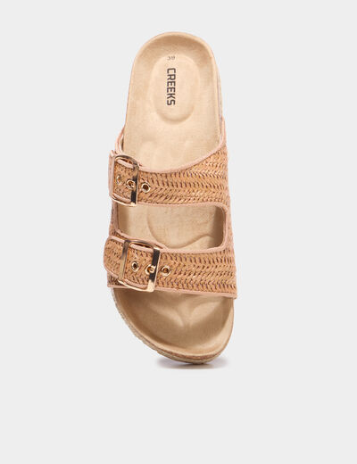 Mules plates tress&eacute;es avec boucles marron femme