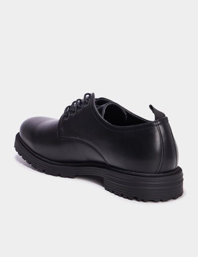 Derbies crant&eacute;es &agrave; lacets noir homme