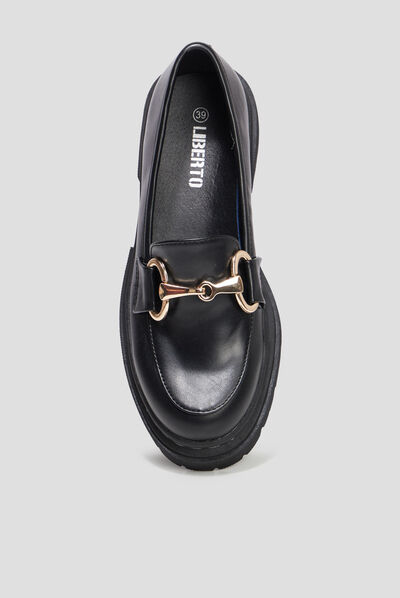 Mocassins crantés détail chaîne Liberto noir femme