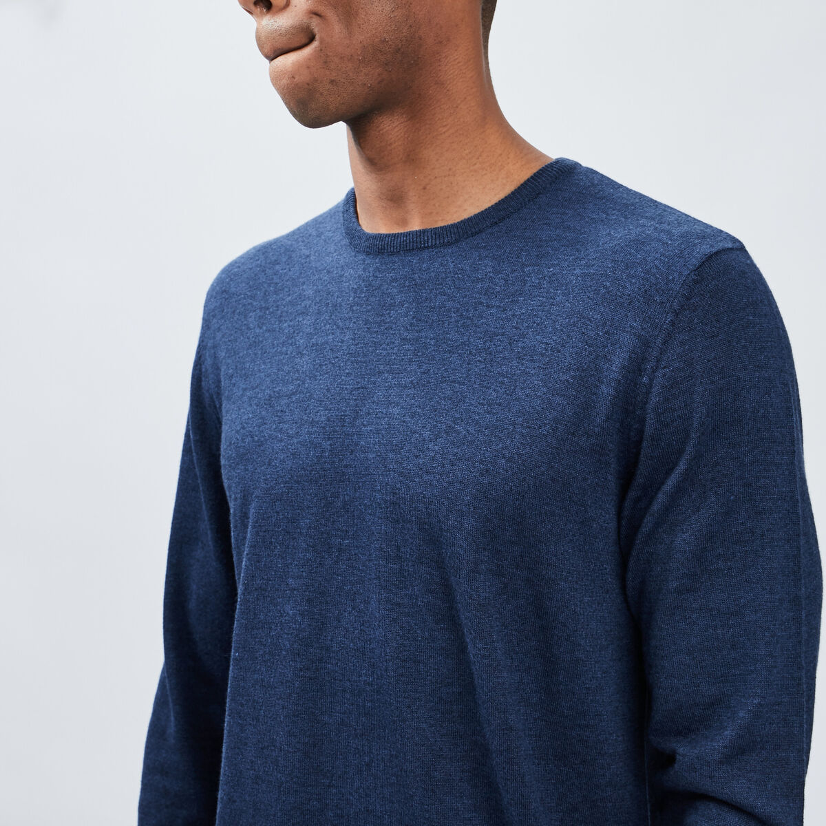 Pull droit col rond coton m&eacute;lang&eacute; bleu fonc&eacute; homme