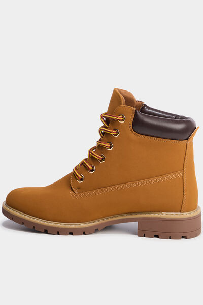 Bottines crant&eacute;es marron clair femme