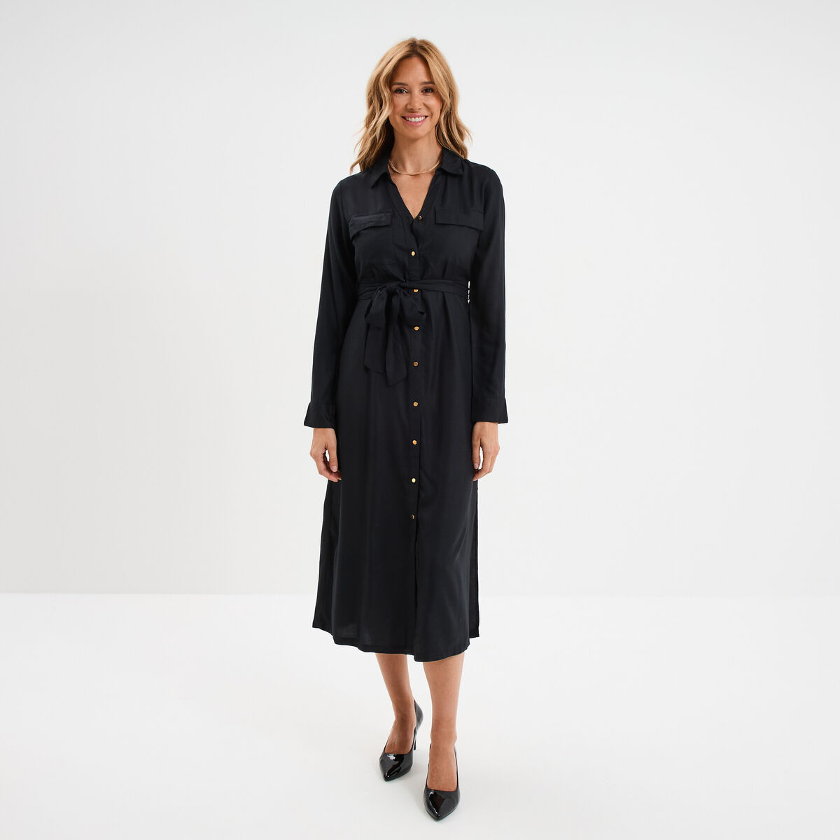 Robe chemise longue ceintur&eacute;e noir femme