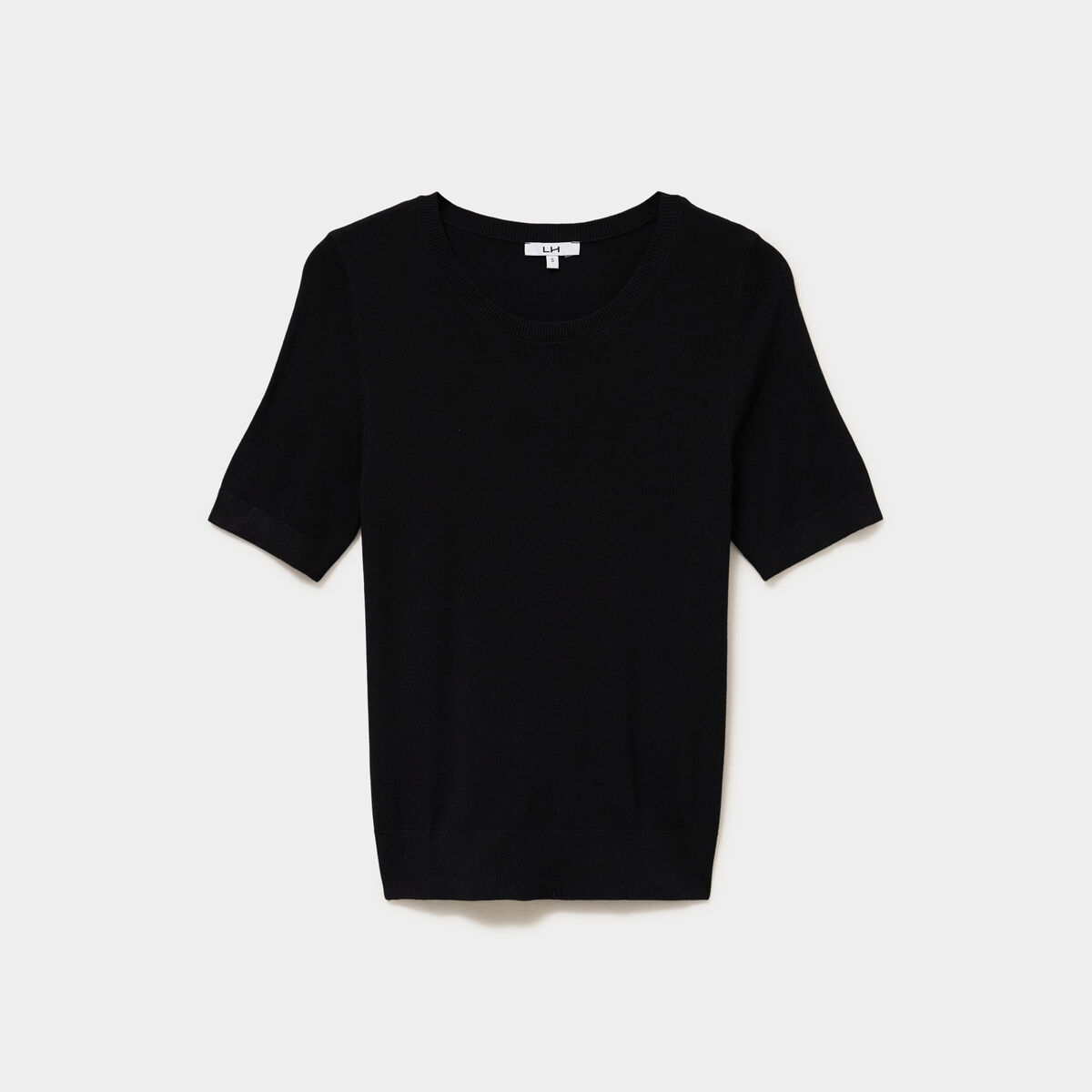 Pull manches courtes col rond noir femme