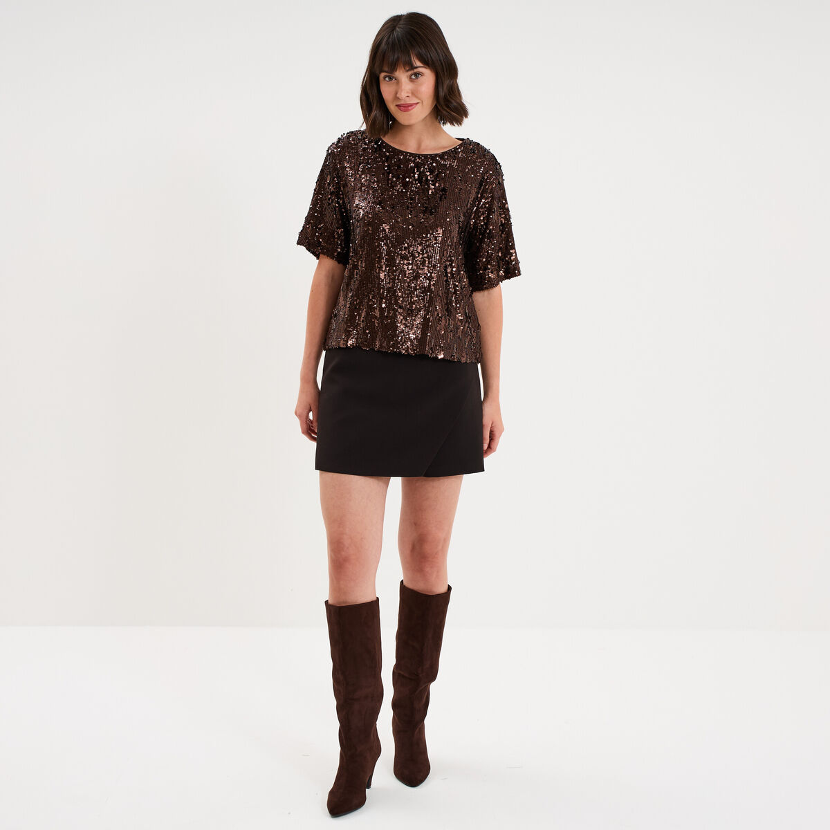 T-shirt &agrave; sequins manches courtes marron fonc&eacute; femme