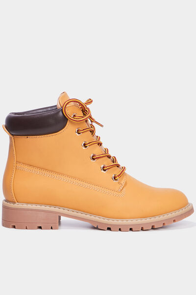 Bottines crant&eacute;es jaune moutarde femme