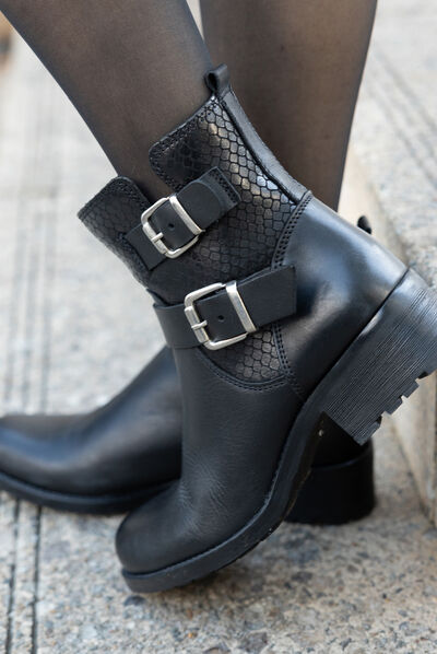 Bottines en cuir noir femme