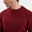 Pull en maille textur&eacute;e col rond bordeaux homme