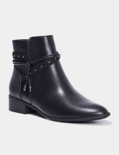 Bottines à talons plats détails cloutés noir femme