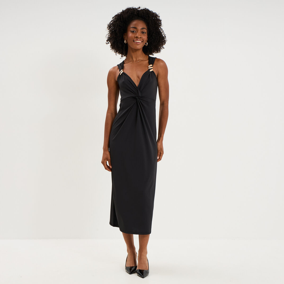 Robe longue &eacute;paules d&eacute;tails bijoux noir femme