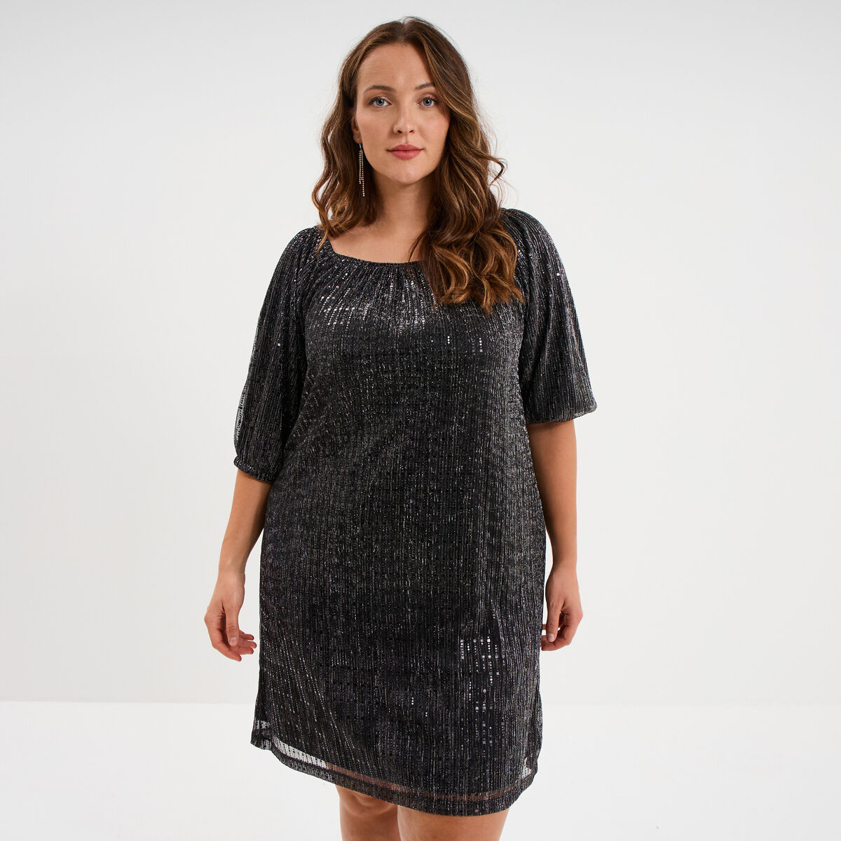 Robe &agrave; strass et manches 3/4 noir femme grande taille