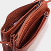 Sac en bandouli&egrave;re zipp&eacute; marron cognac femme