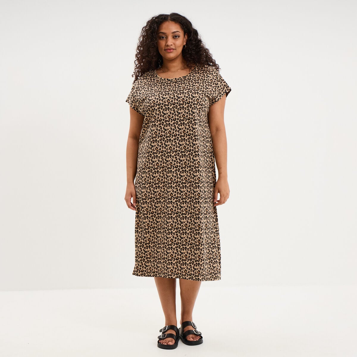 Robe courte droite manches courtes sable femme grande taille