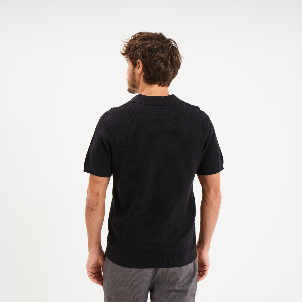 Polo manches courtes textur&eacute; coton noir homme