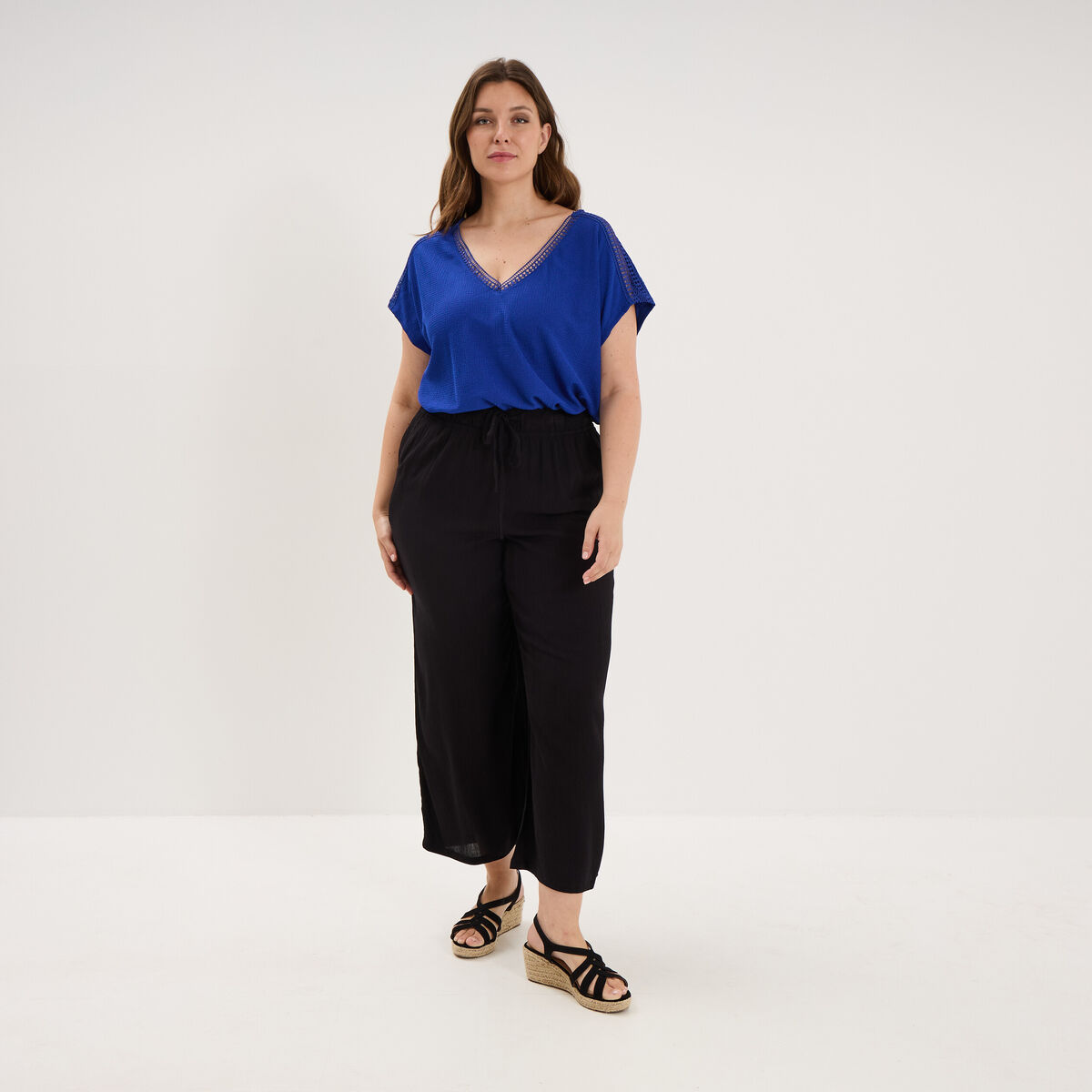 T-shirt bandes dentelle col en V bleu electrique femme grande taille