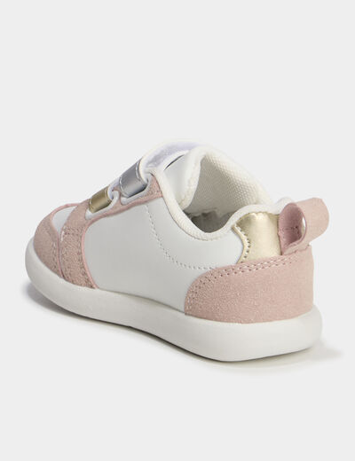 Tennis basses &agrave; scratchs semelle souple blanc b&eacute;b&eacute; fille