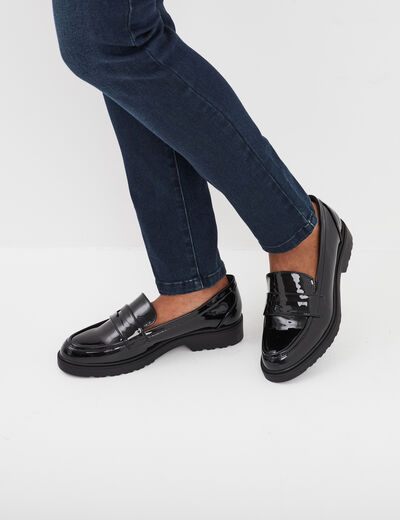 Mocassins vernis semelle crant&eacute;e Liberto noir femme