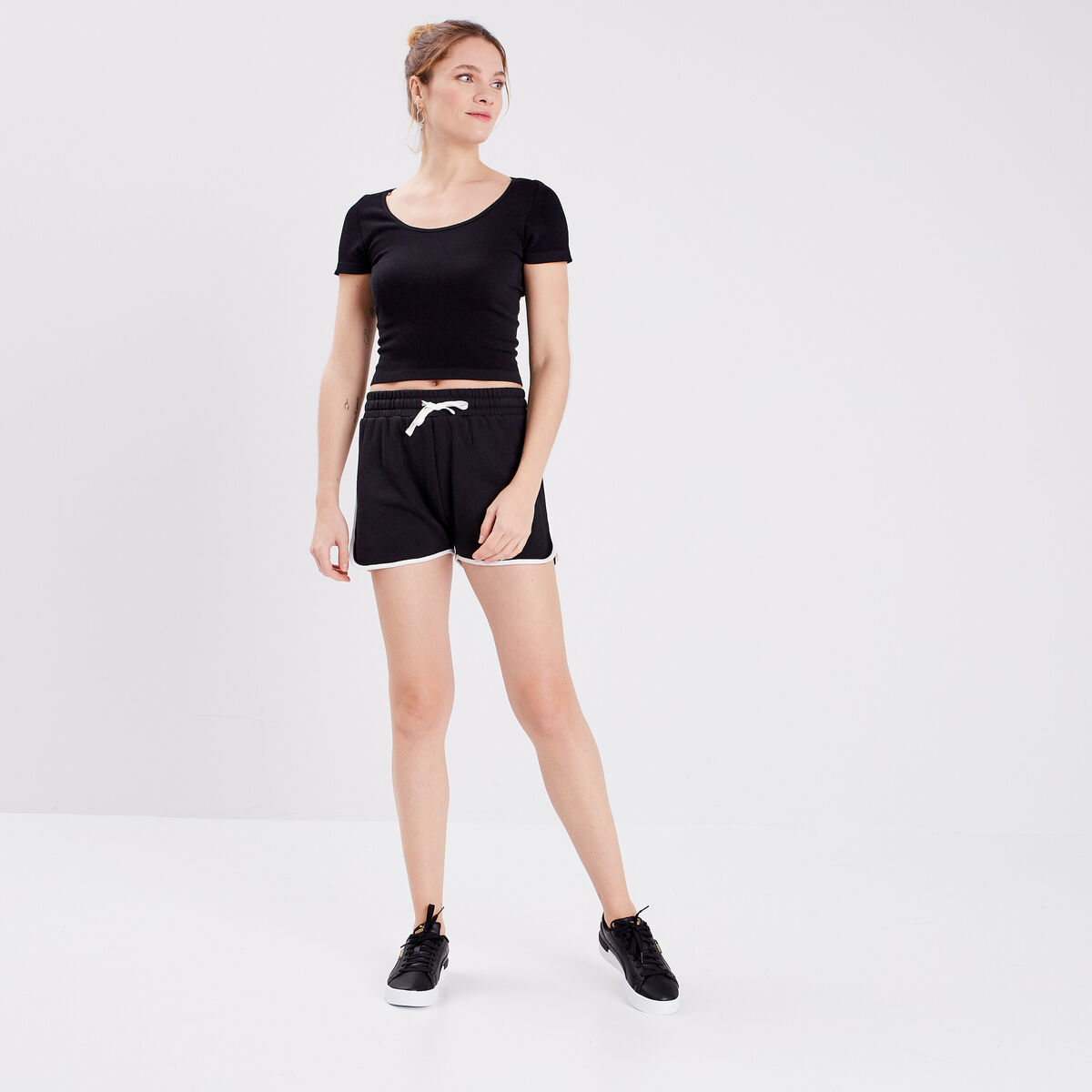 Short de jogging droit taille &eacute;lastiqu&eacute;e noir femme