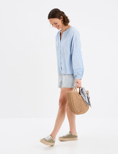 Blouse manches ballons brodées bleu ciel femme