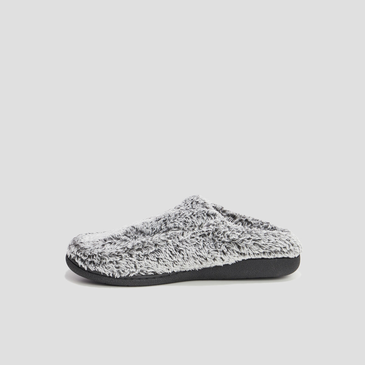 Chaussons bout rond fourrés gris homme