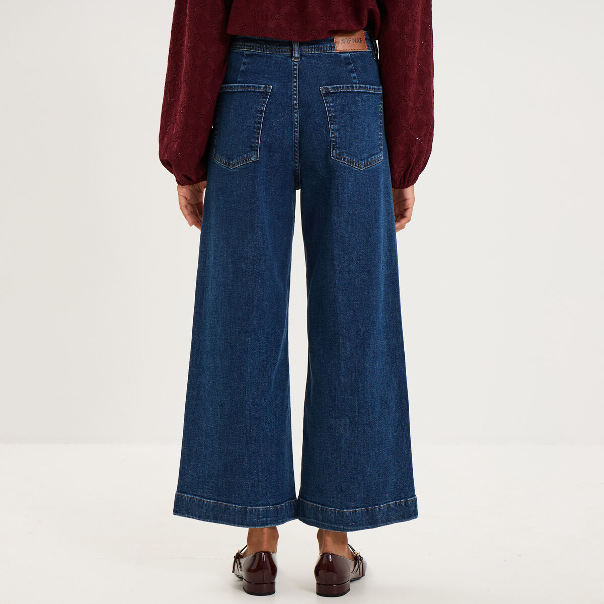 Jean large cropped poches plaqu&eacute;es denim stone femme