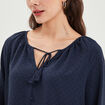 Blouse col v avec cordons à pampilles bleu marine femme