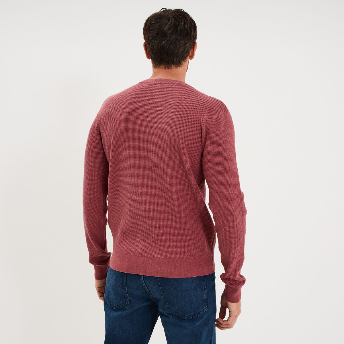 Pull en maille textur&eacute;e col rond vieux rose homme
