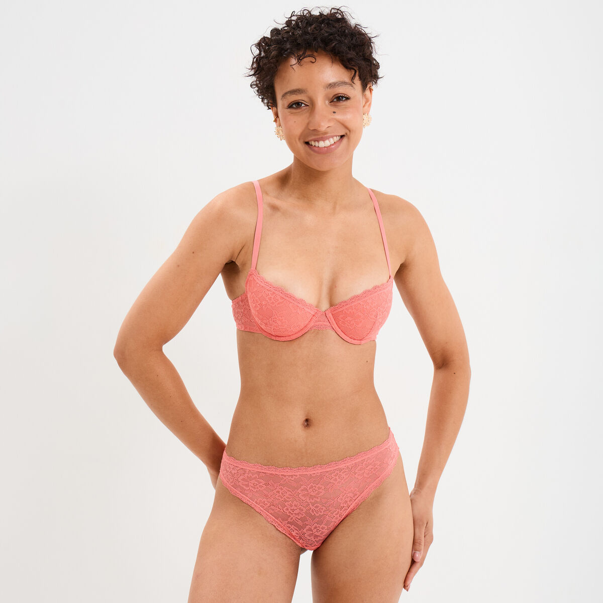 Soutien-gorge corbeille padd&eacute; dentelle vieux rose femme