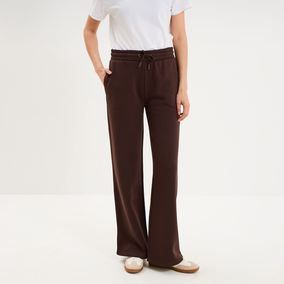 Pantalon de jogging molletonn&eacute; large marron fonc&eacute; femme