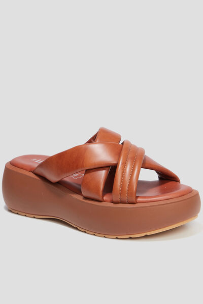 Mules compensées en cuir Liberto marron femme