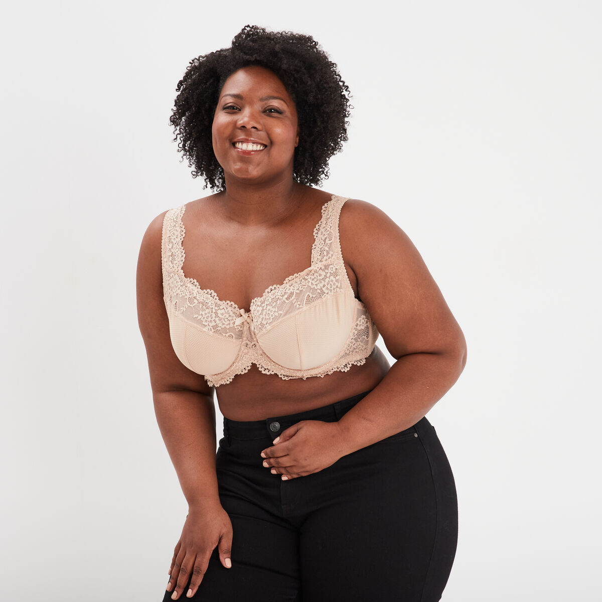 Soutien-gorge corbeille dentelle sable femme grande taille