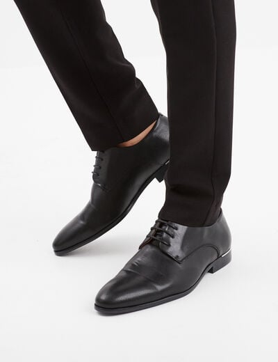 Derbies à lacets et bout pointu noir homme