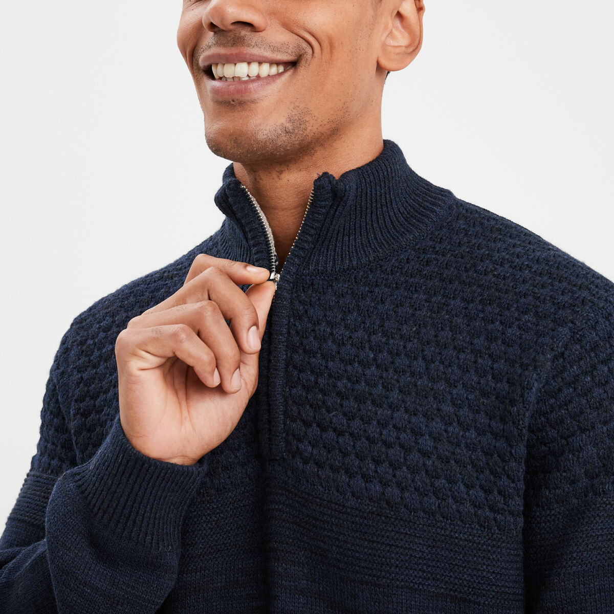 Pull col camionneur zipp&eacute; bleu fonc&eacute; homme