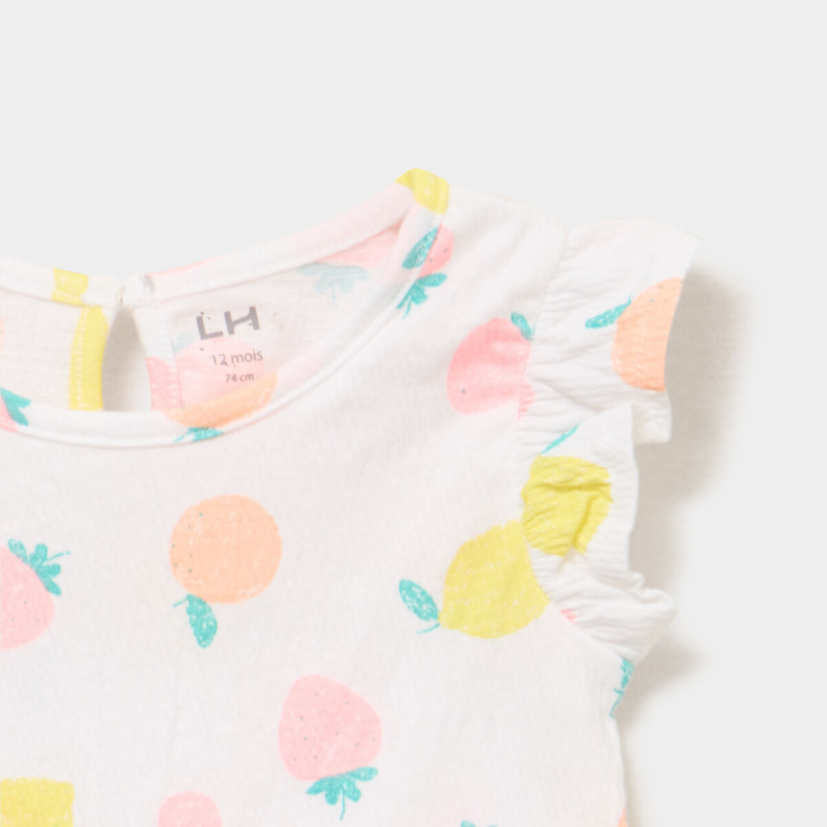 T-shirt relief&eacute; manches volants coton blanc b&eacute;b&eacute; fille