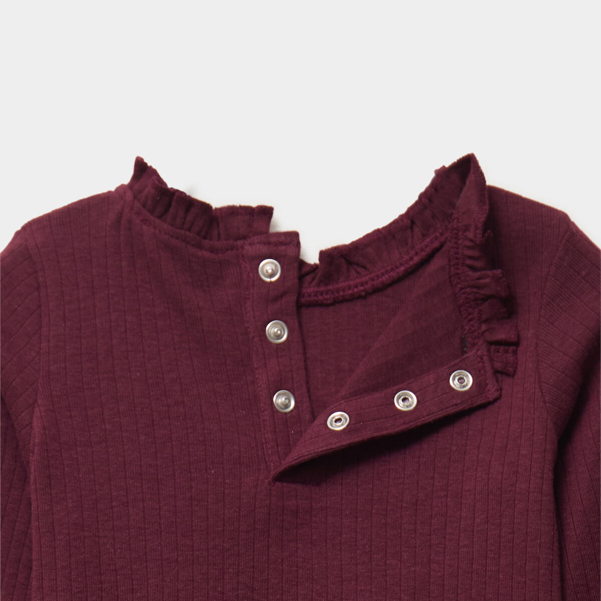 T-shirt c&ocirc;tel&eacute; col montant &agrave; volants violet fonc&eacute; b&eacute;b&eacute; fille