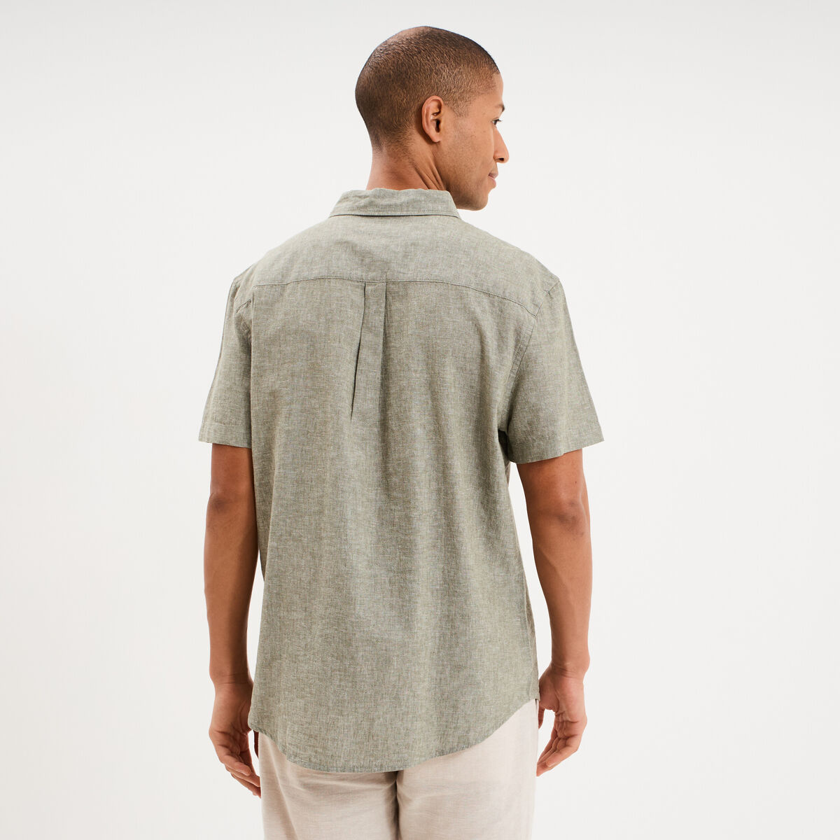 Chemise manches courtes lin m&eacute;lang&eacute; vert kaki homme