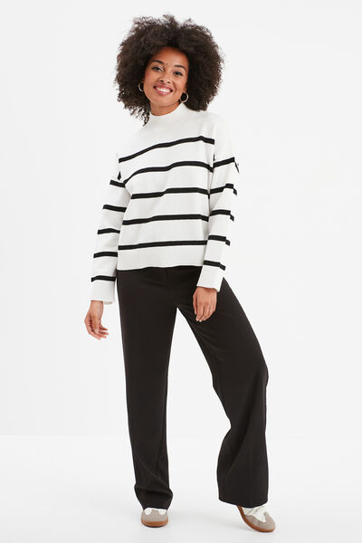 Pull col montant manches longues ecru femme