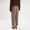 Blouse col montant &agrave; volants marron fonc&eacute; femme