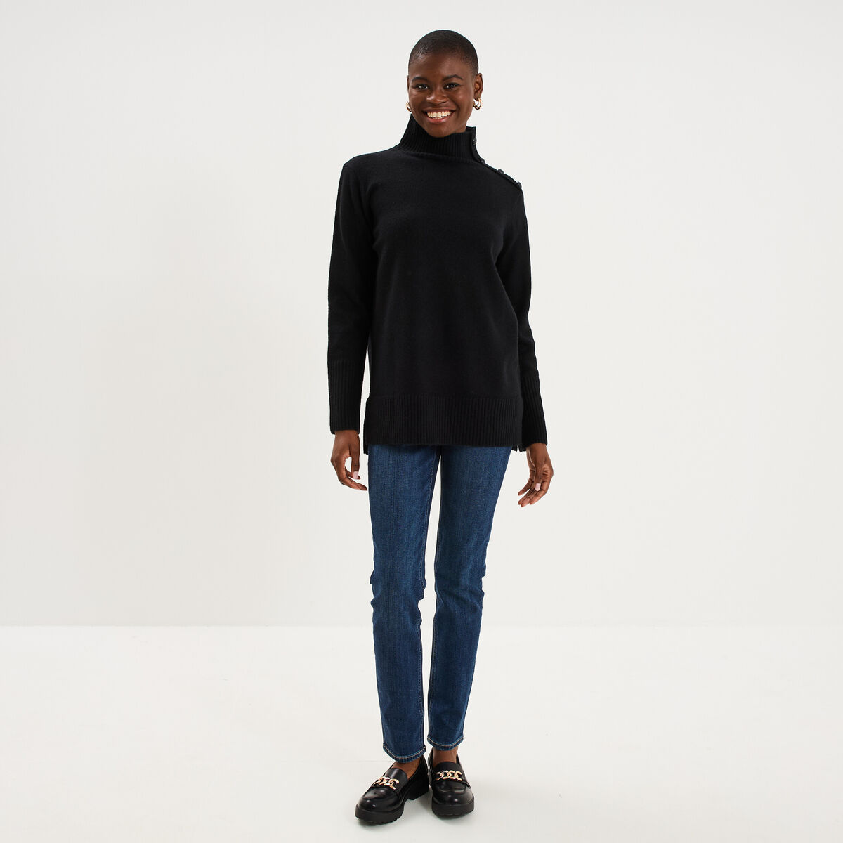 Pull col montant &agrave; boutons noir femme