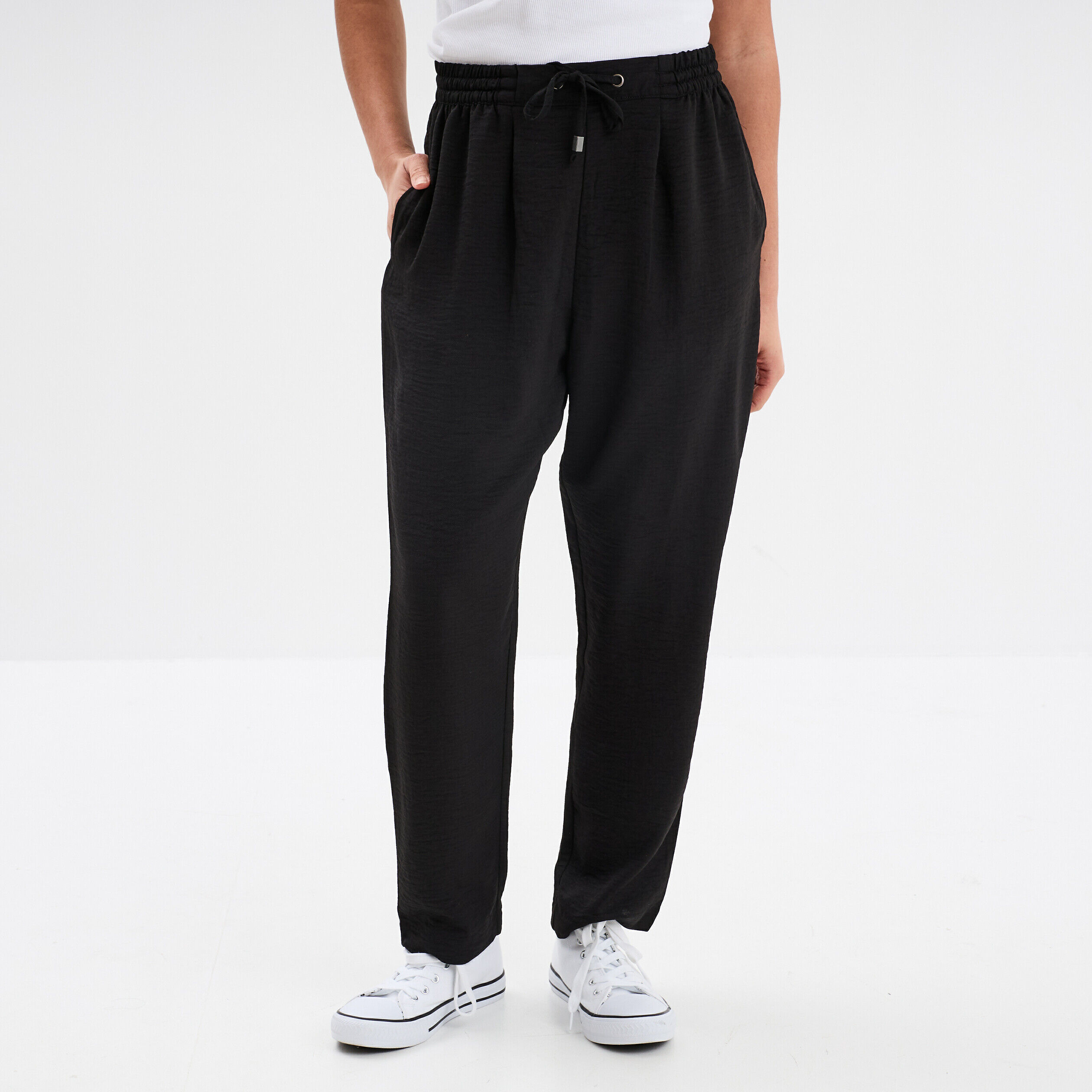 Pantalon fluide coupe cigarette noir femme LH