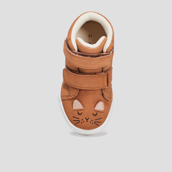 baskets montantes a scratchs camel bebef Baskets montantes à scratchs camel bébé fille
