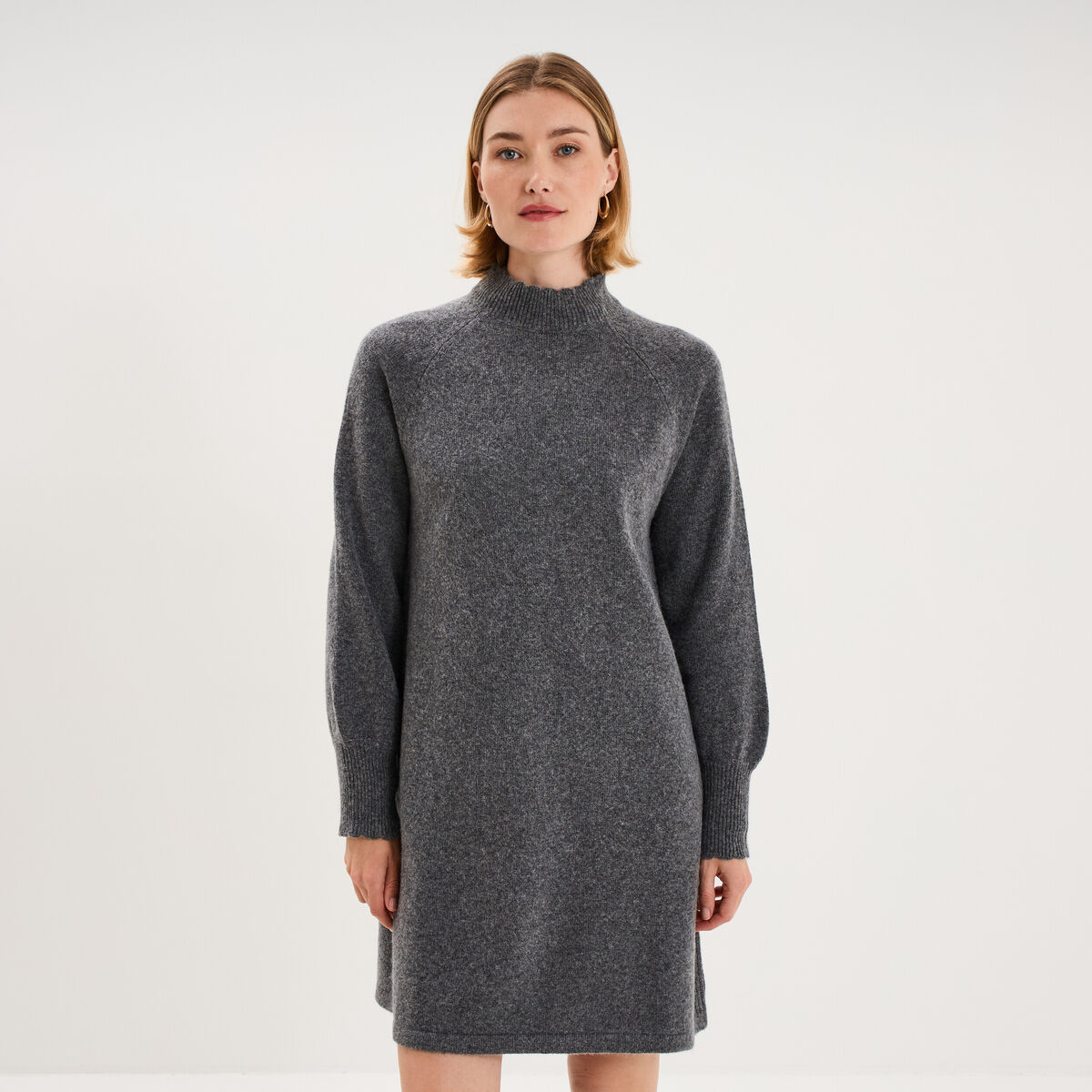 Robe courte en maille col montant gris fonc&eacute; femme