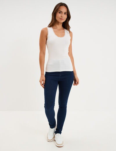 D&eacute;bardeur coton bords dentelle blanc femme