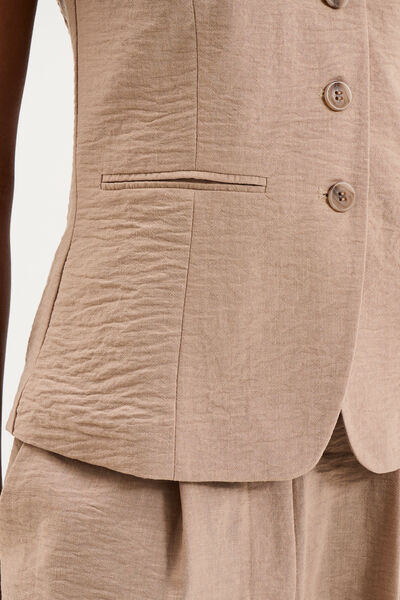 Veste sans manches ajust&eacute;e boutonn&eacute;e marron femme