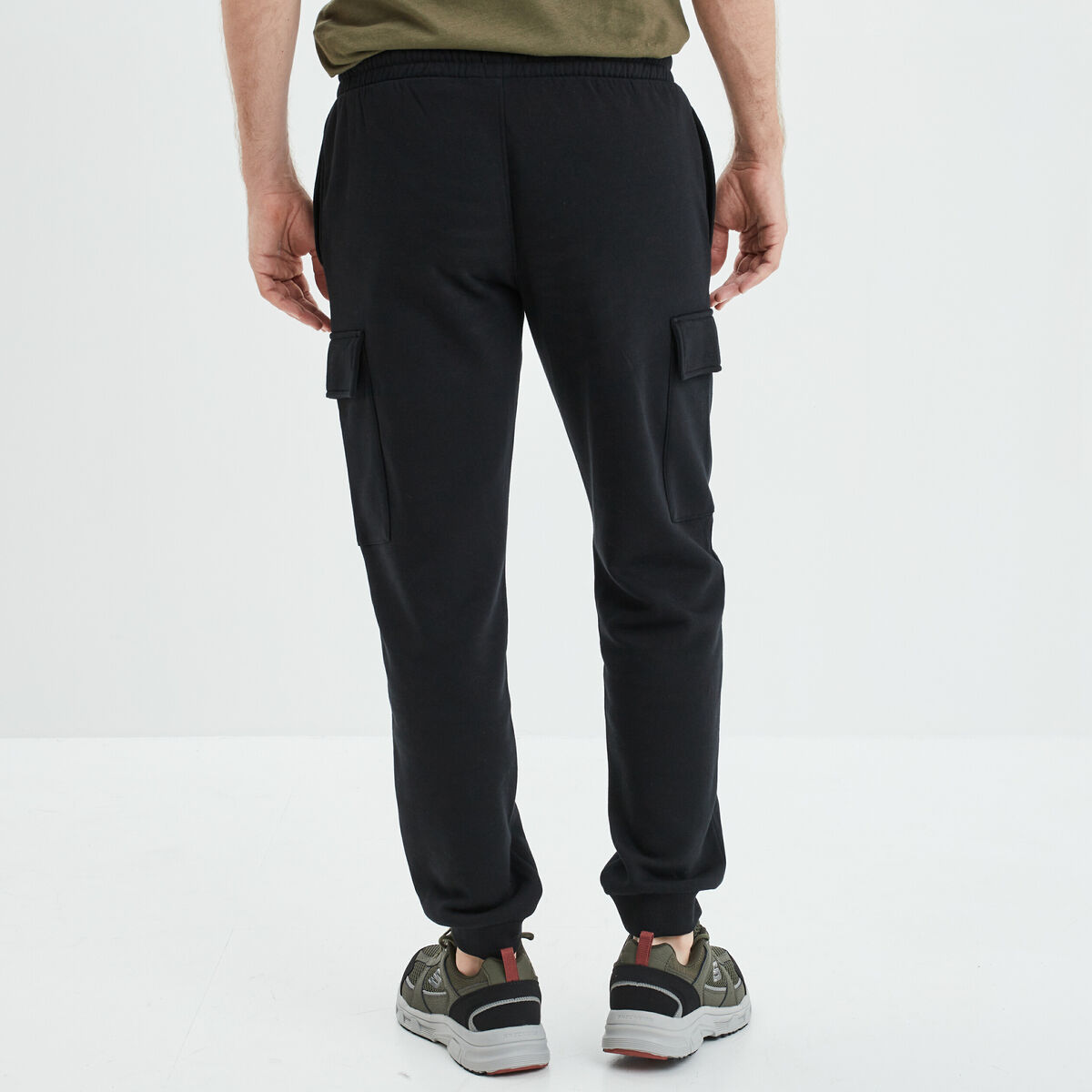 Pantalon jogging cargo molleton noir homme