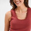 D&eacute;bardeur coton bords dentelle rouge fonc&eacute; femme
