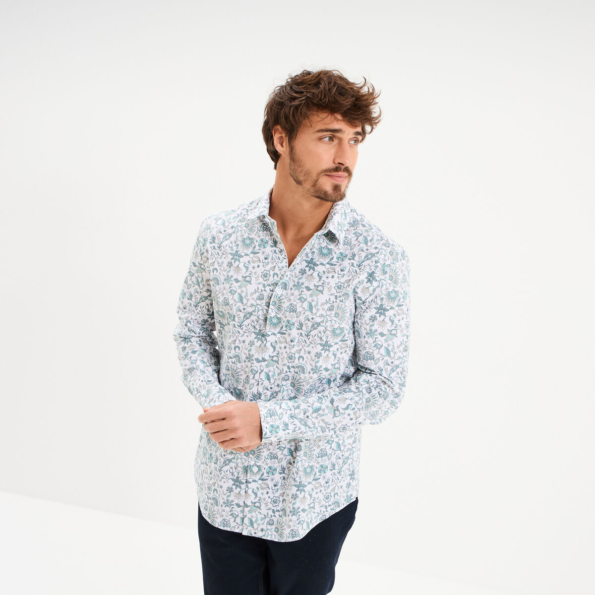 Chemise ajust&eacute;e manches longues blanc homme