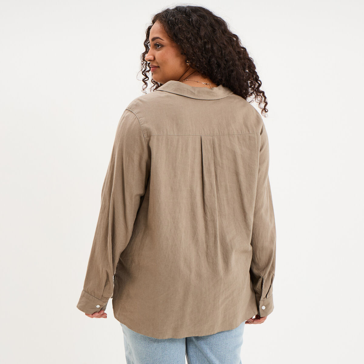 Chemise oversize lin m&eacute;lang&eacute; vert kaki femme grande taille