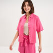 Chemise manches courtes lin m&eacute;lang&eacute; rose fushia femme