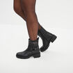 Bottines motardes crantées avec brides noir femme