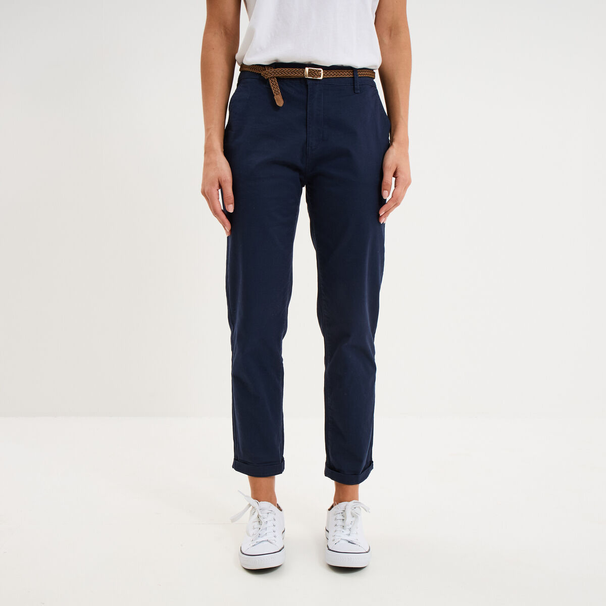 Pantalon chino 7/8&egrave;me ceinture tress&eacute;e bleu marine femme